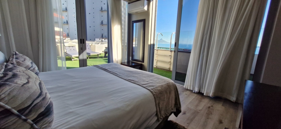 Bedroom Property for Sale in Bloubergstrand Western Cape
